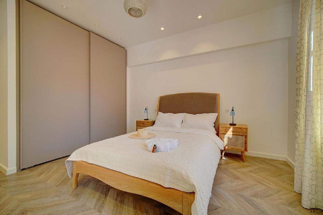 Magnifique 3 Pieces Renove Cannes Centre 'Banane' Avec Veranda ! A2B88 Bagian luar foto