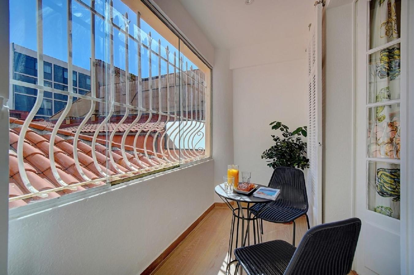 Magnifique 3 Pieces Renove Cannes Centre 'Banane' Avec Veranda ! A2B88 Bagian luar foto