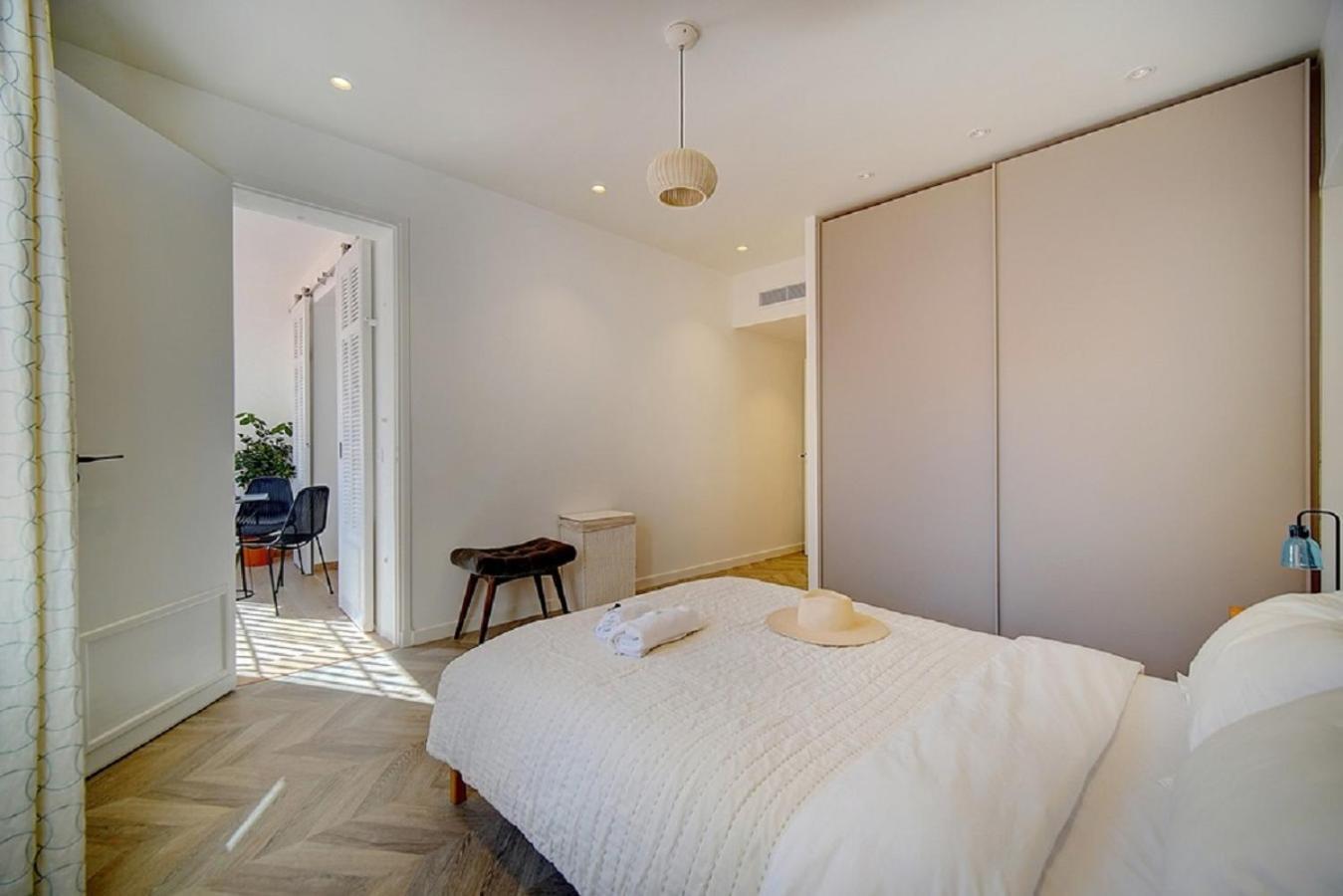 Magnifique 3 Pieces Renove Cannes Centre 'Banane' Avec Veranda ! A2B88 Bagian luar foto